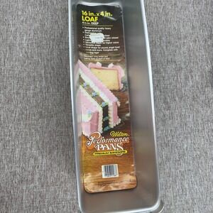New~Vintage '81~Wilton Performance~LONG ALUMINUM LOAF PAN~16" x 4" x 4 1/2"~Cake